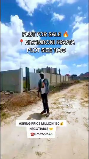 Kiwanja kinauzwa Kigamboni Kisota, Dar Es Salaam (1000 sqm) Kiwanja kinauzwa Kigamboni Kisota, Dar Es Salaam (1000 sqm)