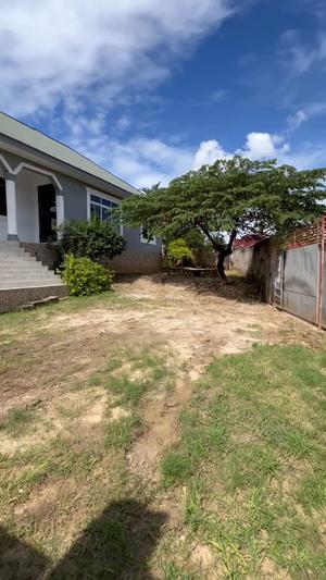 Nyumba ya vyumba vitatu inapangishwa Sala Sala Majengo, Dar Es Salaam