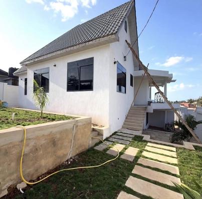 Nyumba ya vyumba vinne inauzwa Goba Njia Nne, Dar Es Salaam (1000 sqm) Nyumba ya vyumba vinne inauzwa Goba Njia Nne, Dar Es Salaam (1000 sqm)