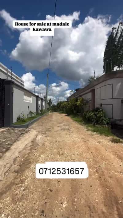 Nyumba ya vyumba vitatu inauzwa Madale Kawawa, Dar Es Salaam (700 sqm) Nyumba ya vyumba vitatu inauzwa Madale Kawawa, Dar Es Salaam (700 sqm)