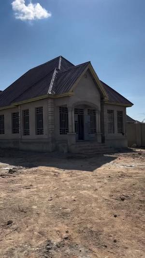 Nyumba ya vyumba vinne inauzwa Iyumbu, Dodoma (700 sqm) Nyumba ya vyumba vinne inauzwa Iyumbu, Dodoma (700 sqm)