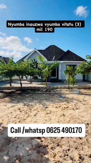 Nyumba ya vyumba vitatu inauzwa Kibada Mwela, Dar Es Salaam (700 sqm)