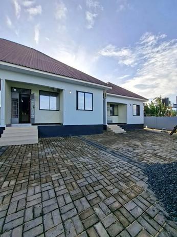 Apartment ya vyumba viwili inapangishwa Goba Njia 4, Dar Es Salaam Apartment ya vyumba viwili inapangishwa Goba Njia 4, Dar Es Salaam