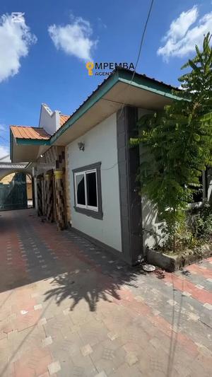 Nyumba ya vyumba vitano inapangishwa Magomeni, Dar Es Salaam