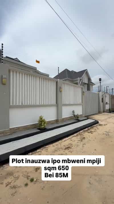 Kiwanja kinauzwa Mbeweni Mpiji, Dar Es Salaam (650 sqm)