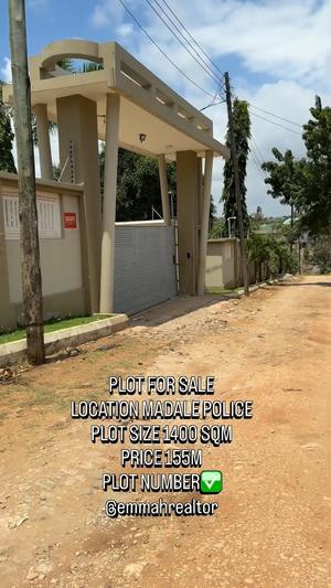 Kiwanja kinauzwa Madale Police, Dar Es Salaam (1400 sqm) Kiwanja kinauzwa Madale Police, Dar Es Salaam (1400 sqm)