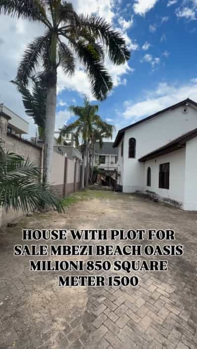 Nyumba inauzwa Mbezi Beach, Dar Es Salaam (1500 sqm)