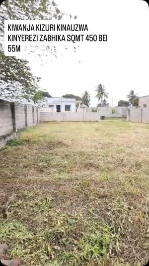 Kiwanja kinauzwa Tabata Kinyerezi Zabikha, Dar Es Salaam (450 sqm) Kiwanja kinauzwa Tabata Kinyerezi Zabikha, Dar Es Salaam (450 sqm)