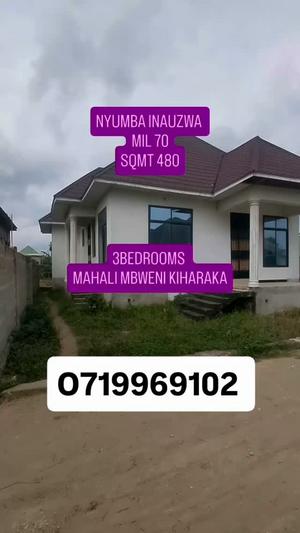 Nyumba ya vyumba vitatu inauzwa Mbweni Kiharaka, Dar Es Salaam (480 sqm) Nyumba ya vyumba vitatu inauzwa Mbweni Kiharaka, Dar Es Salaam (480 sqm)