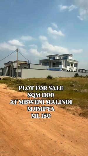 Kiwanja kinauzwa Mbweni Marndi, Dar Es Salaam (1100 sqm) Kiwanja kinauzwa Mbweni Marndi, Dar Es Salaam (1100 sqm)