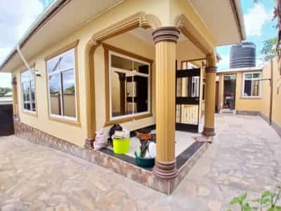 Nyumba ya vyumba vitatu inapangishwa KIMARA SUKA, Dar Es Salaam