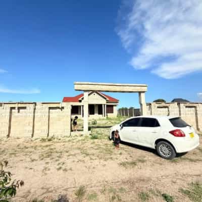 Nyumba ya vyumba vitatu inauzwa Mapinga, Pwani (800 sqm)