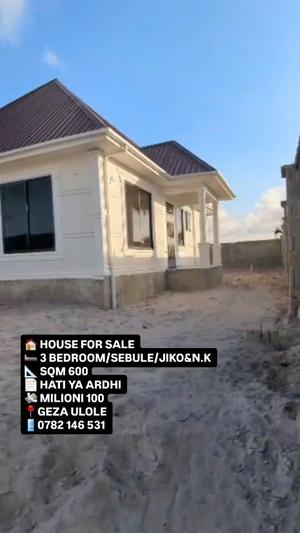 3 Bedrooms House for Sale in Kigamboni, Dar Es Salaam (600 sqm) 3 Bedrooms House for Sale in Kigamboni, Dar Es Salaam (600 sqm)