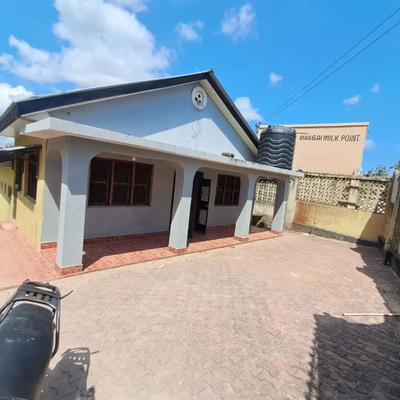 4 Bedrooms House for Rent in Kimara Stopover, Dar Es Salaam 4 Bedrooms House for Rent in Kimara Stopover, Dar Es Salaam