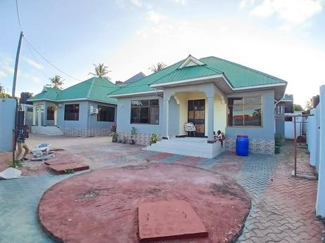 Nyumba ya vyumba vitatu inapangishwa Tabata Kinyerezi Mwisho, Dar Es Salaam Nyumba ya vyumba vitatu inapangishwa Tabata Kinyerezi Mwisho, Dar Es Salaam