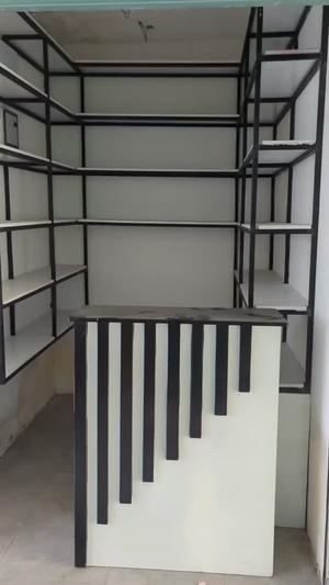 Frame ya Biashara inapangishwa Kariakoo Mtaa Wa Bgbon, Dar Es Salaam Frame ya Biashara inapangishwa Kariakoo Mtaa Wa Bgbon, Dar Es Salaam