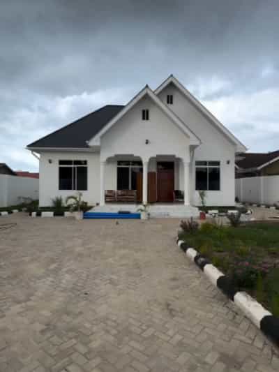 3 Bedrooms House for Rent in Tegeta, Dar Es Salaam