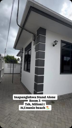 3 Bedrooms House for Rent in Ununio Beach, Dar Es Salaam