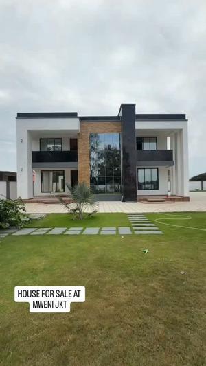 Nyumba ya vyumba 6 inauzwa Mbeweni Jkt, Dar Es Salaam (1200 sqm) Nyumba ya vyumba 6 inauzwa Mbeweni Jkt, Dar Es Salaam (1200 sqm)