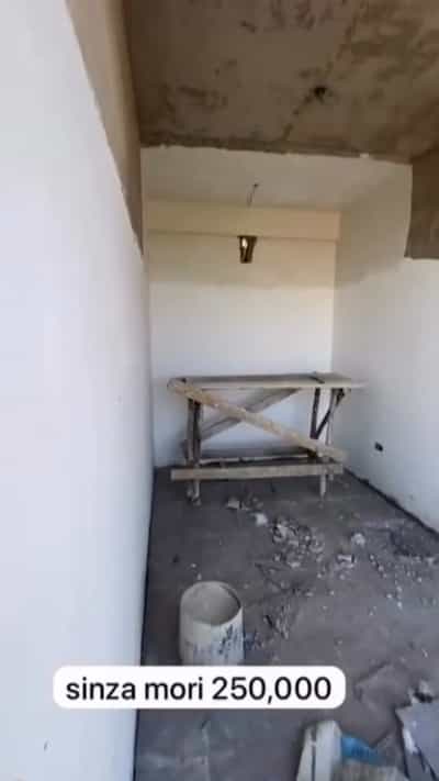 Duka linapangishwa Sinza, Dar Es Salaam