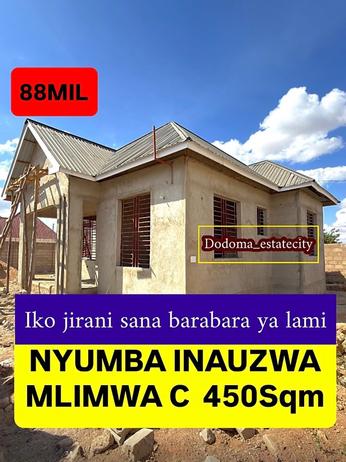 3 Bedrooms House for Sale in Mlimwa C/Kwa Waziri Mkuu, Dodoma (450 sqm)