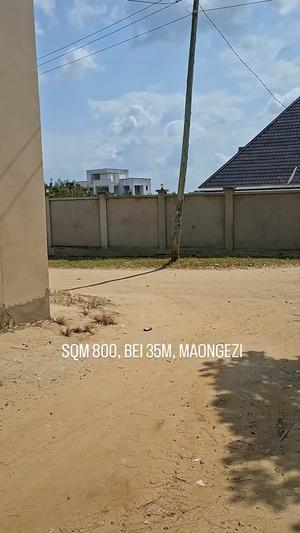 Kiwanja kinauzwa Mbezi Msakuzi, Dar Es Salaam (800 sqm)