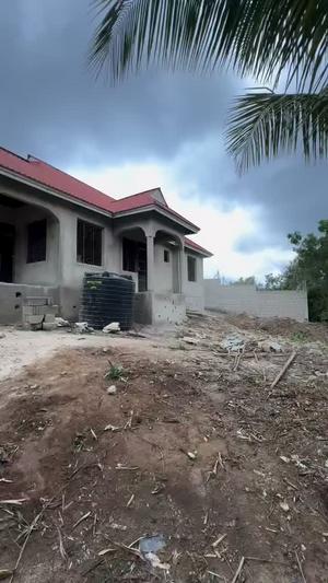 Nyumba ya vyumba vitatu inauzwa Goba Kulangwa, Dar Es Salaam (500 sqm)