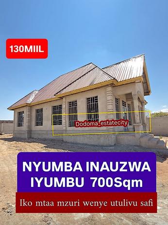 Nyumba ya vyumba vinne inauzwa Iyumbu Mtaa Shule Ya Mfano, Dodoma (700 sqm) Nyumba ya vyumba vinne inauzwa Iyumbu Mtaa Shule Ya Mfano, Dodoma (700 sqm)