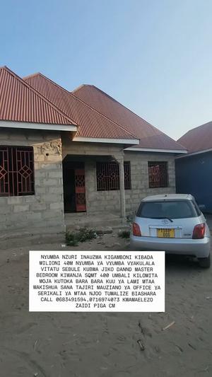Nyumba ya vyumba vitatu inauzwa Kibada, Dar Es Salaam (400 sqm) Nyumba ya vyumba vitatu inauzwa Kibada, Dar Es Salaam (400 sqm)