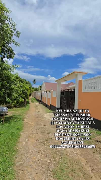 Nyumba ya vyumba vinne inauzwa Mbezi Makabe Msakuzi, Dar Es Salaam (500 sqm)