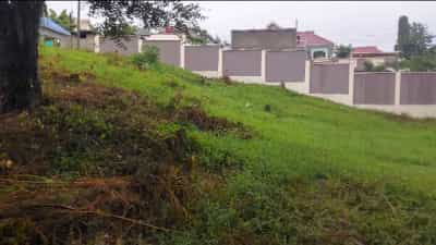 Kiwanja kinauzwa Kimara Temboni, Dar Es Salaam (1350 sqm) Kiwanja kinauzwa Kimara Temboni, Dar Es Salaam (1350 sqm)