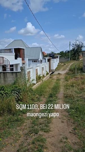Kiwanja kinauzwa Mbezi Njia Mpigi Magoe, Dar Es Salaam sqm 1100 Kiwanja kinauzwa Mbezi Njia Mpigi Magoe, Dar Es Salaam sqm 1100