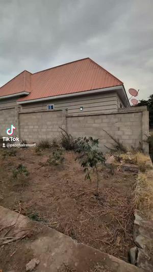 Kiwanja kinauzwa Mkolani, Mwanza (600 sqm)
