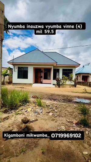 Nyumba ya vyumba vitatu inauzwa Mikwambe, Dar Es Salaam (400 sqm)