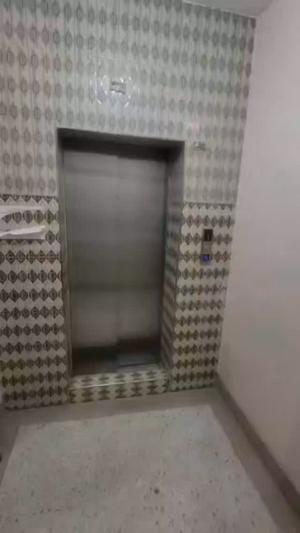 Apartment ya vyumba vitatu inapangishwa Kariakoo, Dar Es Salaam Apartment ya vyumba vitatu inapangishwa Kariakoo, Dar Es Salaam