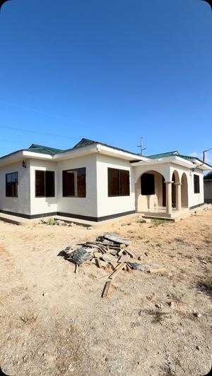 3 Bedrooms House for Rent in Bahar Beach, Dar Es Salaam 3 Bedrooms House for Rent in Bahar Beach, Dar Es Salaam