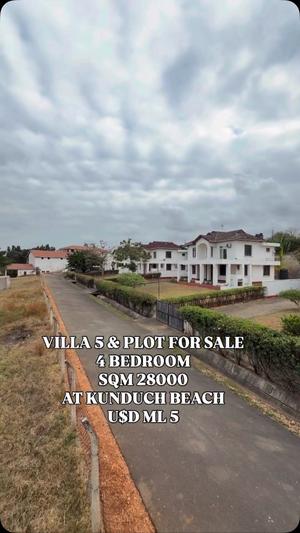 Villa ya vyumba vinne inauzwa Kunduchi Beach, Dar Es Salaam (28000 sqm)