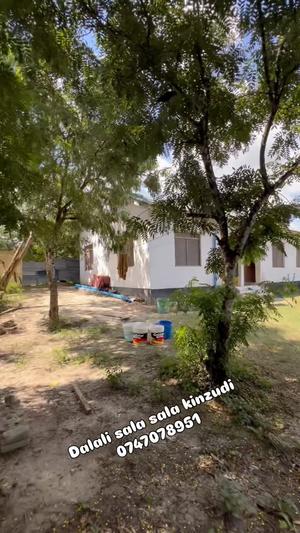Nyumba ya vyumba vitatu inauzwa Goba Kinzudi, Dar Es Salaam (900 sqm)