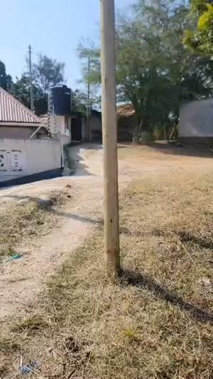 Kiwanja kinauzwa Kimara Baruti, Dar Es Salaam sqm 500 Kiwanja kinauzwa Kimara Baruti, Dar Es Salaam sqm 500