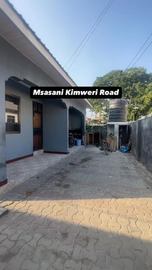 Villa ya chumba kimoja inauzwa Msasani Kimweri Road, Dar Es Salaam (400 sqm)