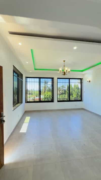 Apartment ya vyumba vitatu inapangishwa Mbezi Beach, Dar Es Salaam