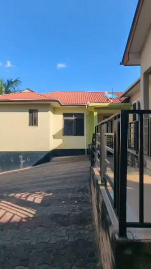 3 Bedrooms Apartment for Rent in Kimara Temboni, Dar Es Salaam 3 Bedrooms Apartment for Rent in Kimara Temboni, Dar Es Salaam