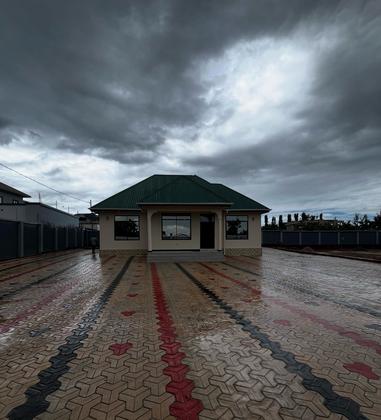 Nyumba ya vyumba vitatu inapangishwa Madale Kontena, Dar Es Salaam Nyumba ya vyumba vitatu inapangishwa Madale Kontena, Dar Es Salaam