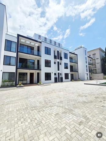 Apartment (Furnished) ya vyumba vitano inapangishwa Masaki, Dar Es Salaam