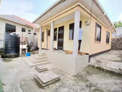 Nyumba ya vyumba vitatu inapangishwa KIMARA TEMBONI, Dar Es Salaam