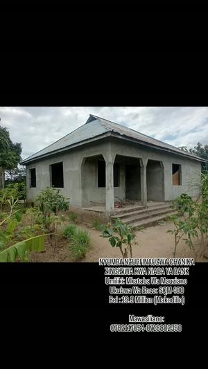 Nyumba ya vyumba vitatu inauzwa Chanika Zingiziwa, Dar Es Salaam (400 sqm)