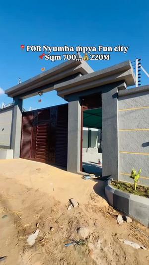 Nyumba ya vyumba vinne inauzwa Kigamboni Fun City, Dar Es Salaam (700 sqm) Nyumba ya vyumba vinne inauzwa Kigamboni Fun City, Dar Es Salaam (700 sqm)
