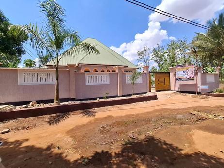 Nyumba ya vyumba vitatu inauzwa Kihonda Mbuyuni, Morogoro Nyumba ya vyumba vitatu inauzwa Kihonda Mbuyuni, Morogoro