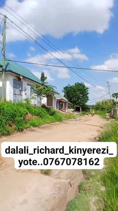 Viwanja vinauzwa tabata kinyerezi kifuru, Dar Es Salaam (400 sqm) Viwanja vinauzwa tabata kinyerezi kifuru, Dar Es Salaam (400 sqm)