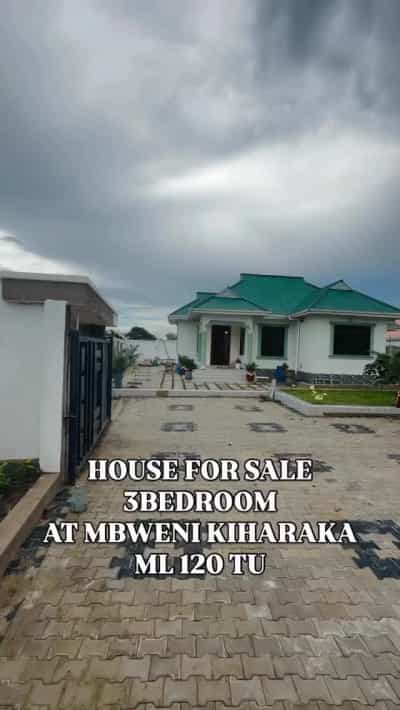 Nyumba ya vyumba vitatu inauzwa Mbweni Kiharaka, Dar Es Salaam (800 sqm)